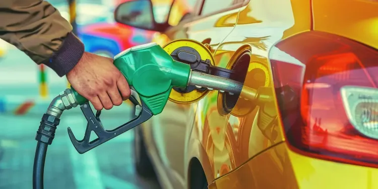 Top Fuel-Efficient Cars Under 10 Lakh: Car Buyer's Guide